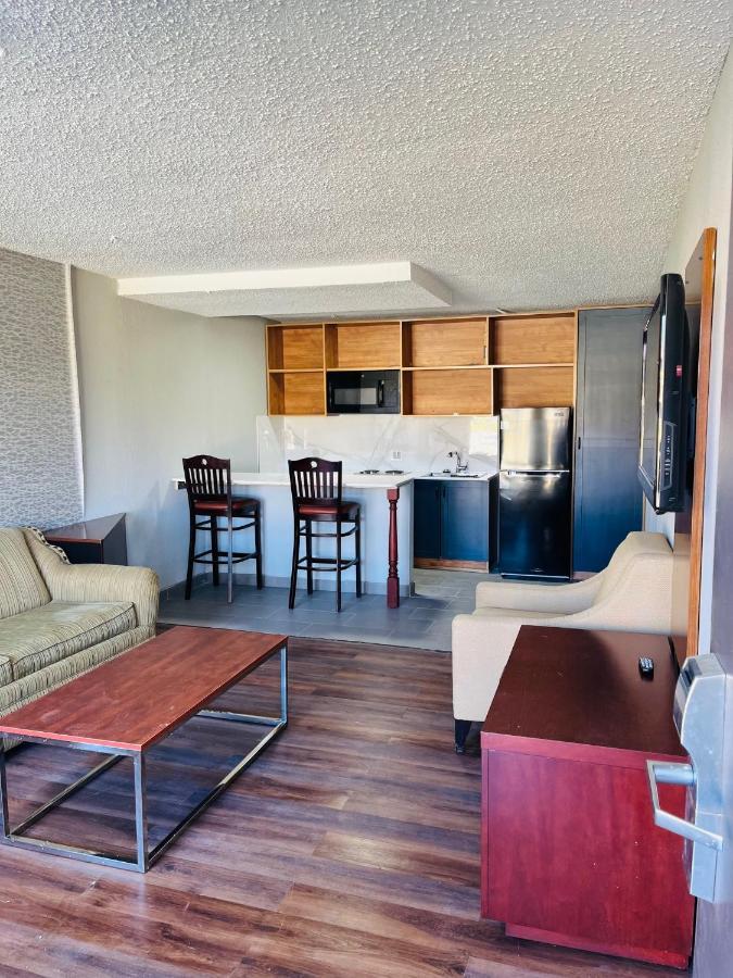 North Villa Extended Stay Westfield Zewnętrze zdjęcie