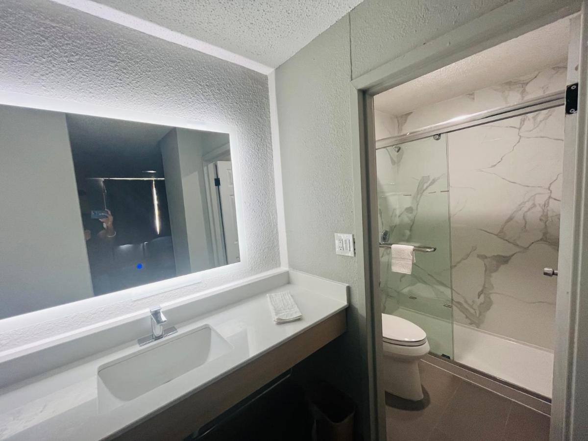 North Villa Extended Stay Westfield Zewnętrze zdjęcie