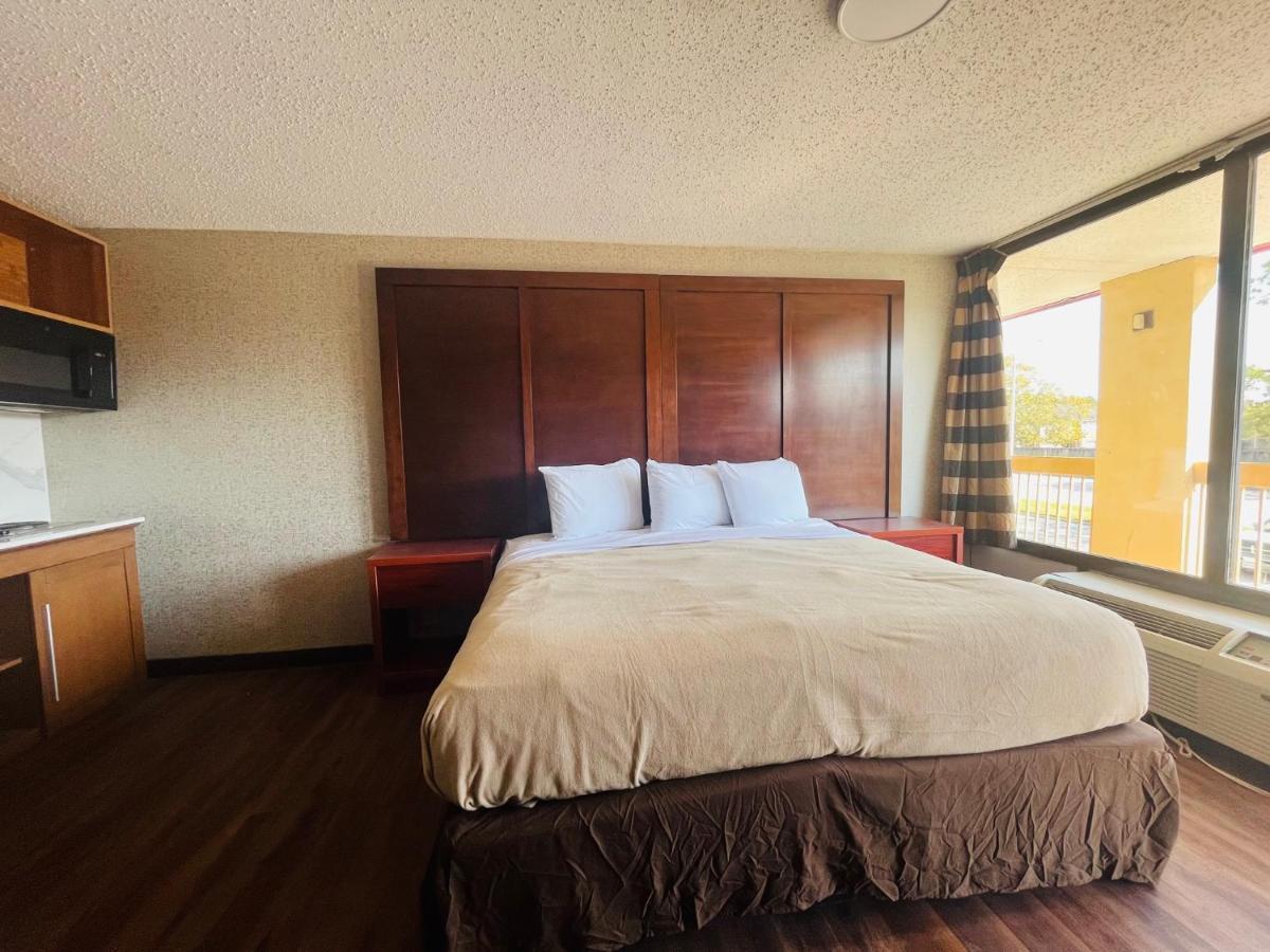 North Villa Extended Stay Westfield Zewnętrze zdjęcie